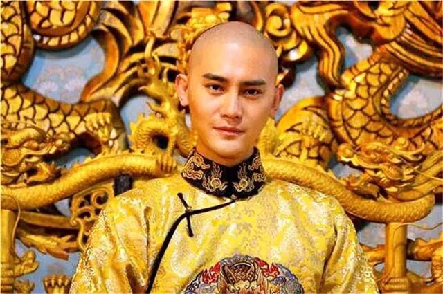 《糊涂县令郑板桥》开播 黎源与赵毅联手平叛