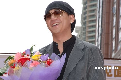 张默被拘，警法新闻何以成八卦闲话