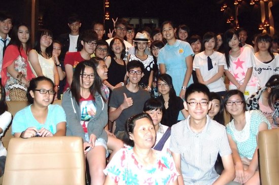 baby出席《第一次》香港慈善场 鼓励年轻人减压