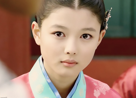 韩剧 《拥抱太阳的月亮》 少女版"许烟雨"