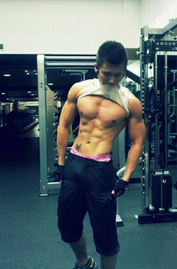 《非常完美》为“恋爱”开课 陈正飞接任主持