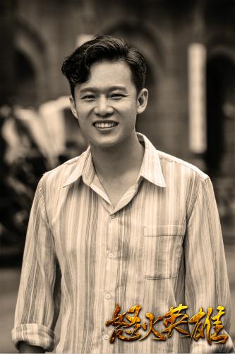 《怒火英雄》热播 柯伯龙演绎小人物实力抢眼