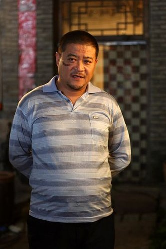 姜彤新剧演刀疤男 戏里渔夫戏外为何琳做煮夫