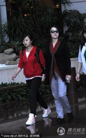 王姬被熟人赖账1300万元 被告拒绝归还尾款