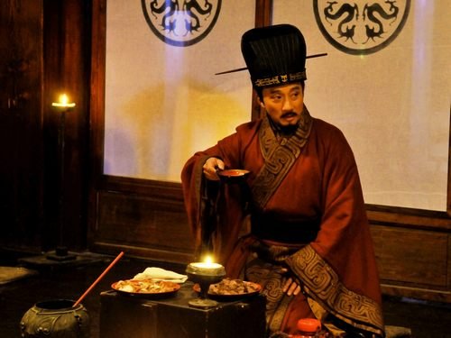 《英雄曹操》更名《曹操》 上演“柏拉图之恋”