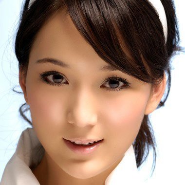 《爱情专属权》点播破万 龙梅子歌颂情人节(图