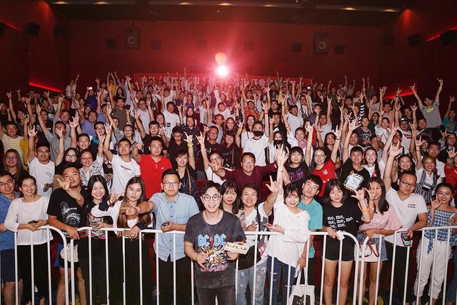 大鹏济南玩出创意 郑州freestyle影评很real