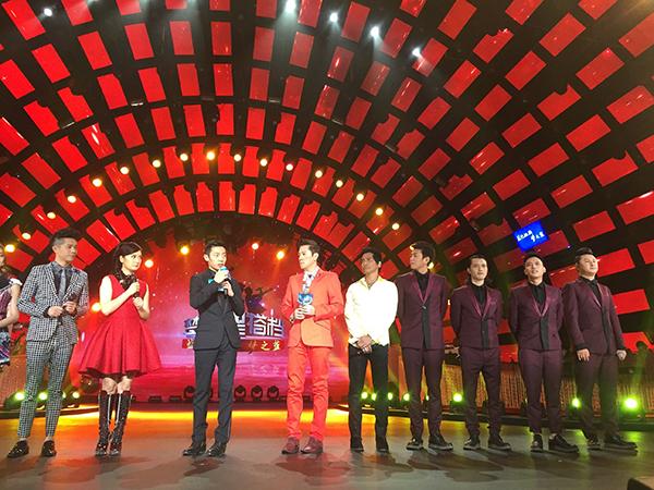 《星搭档》落幕 齐秦太阳部落筹150万公益基金