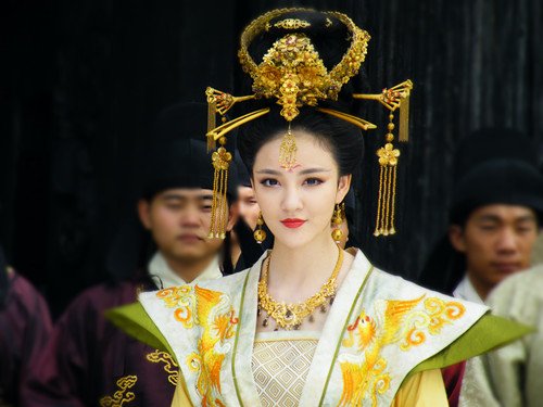 《太平公主》热播 刘雨欣变身武媚娘悍气十足