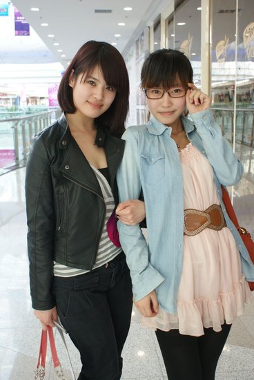 <em>明星</em>脸<em>姐妹花</em>报名快女 宋慧乔vs徐静蕾_娱