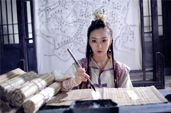 《昏君》《太傅》杀青 苑乔张峰签约坏小弟