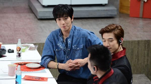 《拜托了冰箱》郑容和秀翘臀 模仿《琅琊榜》