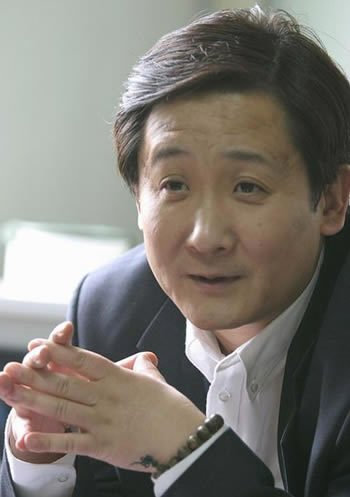 《非常90后》人物资料--何必