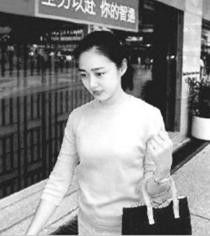 朱丽倩预产期今年四五月 揭秘刘德华坎坷求子路
