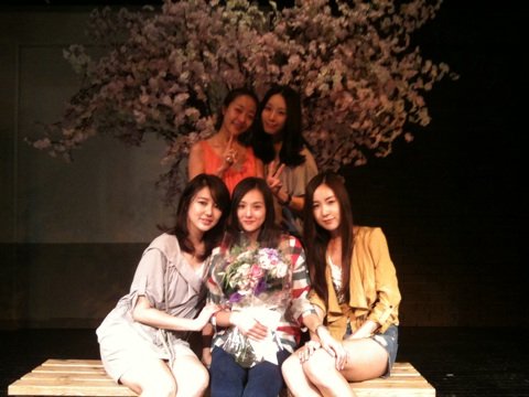 解散六年的Baby.V.O.X再次重组登台献唱(图)