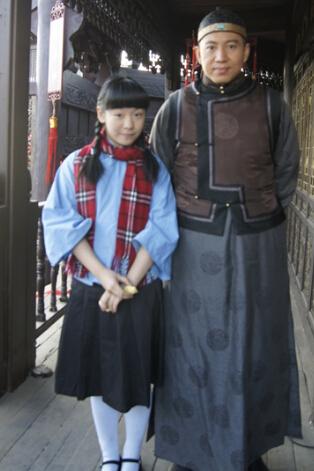 《乞丐大掌柜》热拍 谷智鑫陈婧旸演绎父女情