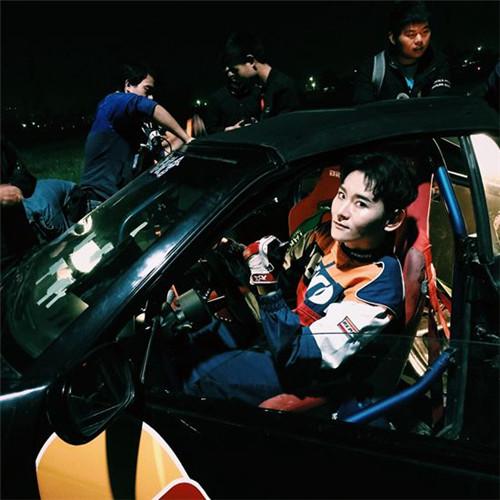 《没有其他爱》杀青 李政熹演绎敢爱敢恨富二代