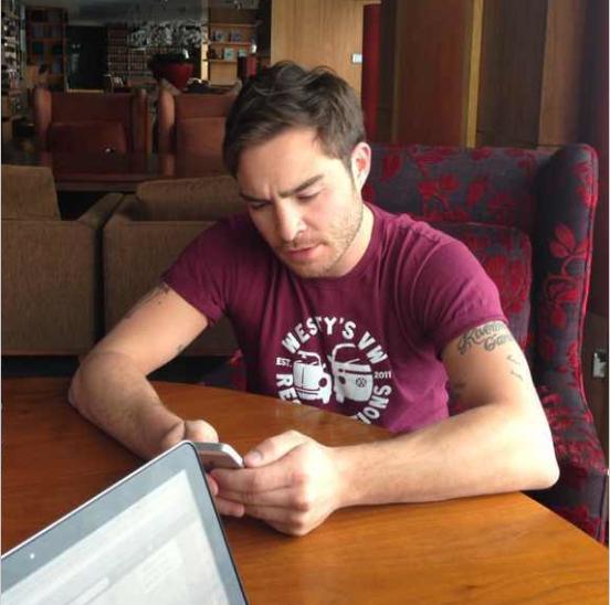 Chuck腾讯微访谈称想跟粉丝唱K 盼多拍中国电影