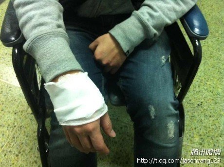德云社打人事件陷僵局 被打者欲索要精神损失费