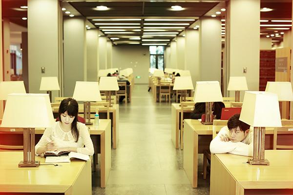 高晓攀搭悦悦登北京春晚 演绎校园纯爱实力虐狗