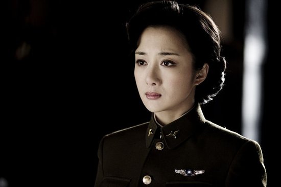 李依晓《血战长空》当卧底 演谍海沉浮错爱
