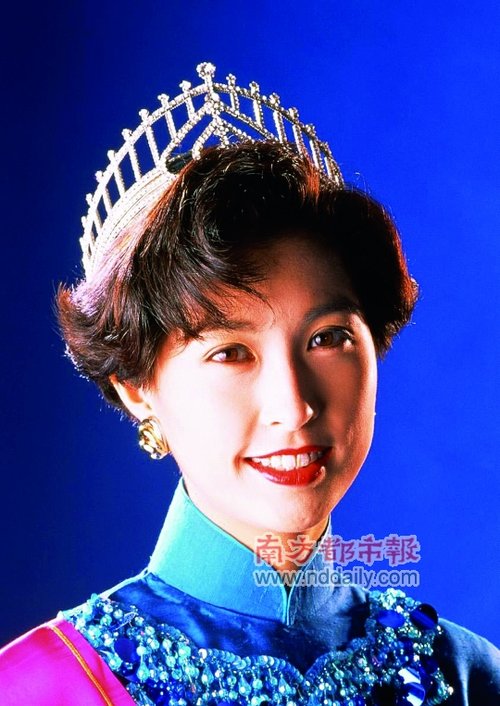 正文b港姐美貌盛衰史  香港小姐选美的历史可追溯至上世纪40年代,当时