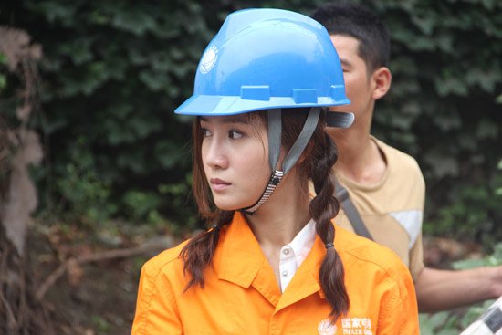  瞿麟曼 《遍地阳光》收徒吴健 巾帼不让须眉_娱