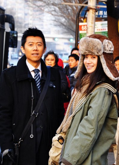 《我们这拨人》热拍 夏雨小宋佳等剧组贺岁