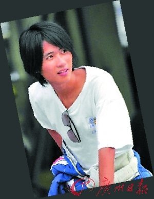 韩寒微博回应李敖儿子言语挑衅 暗指其不真诚【图】