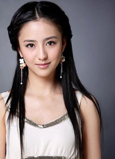 佟丽娅对错口型被揭穿 晚会商演成假唱重灾区