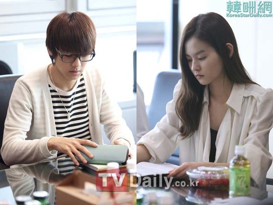 《你迷上我》公开现场照  郑容和 完美朴信惠可