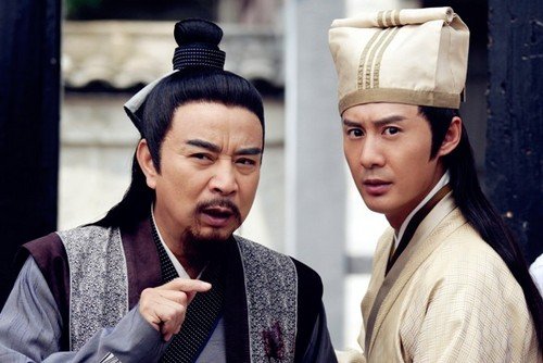 《<em>新白发魔女传</em>》遭吐槽 <em>吻戏</em>突兀造型穿越(图