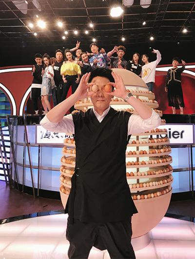 “煮夫”林依轮玩转美食界 被赞中国米其林