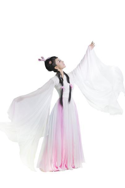 《麻衣神相》首次公演 女主杨玥敬业精神获赞