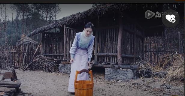 纳尼?《锦绣》四美卡牌大战 唐嫣领衔开挂完胜