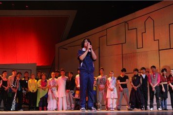 中国首部舞台功夫喜剧《我不是成龙》首演爆棚