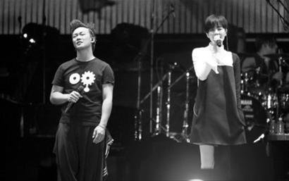 王菲陈奕迅再上春晚 携手献唱《因为爱情》