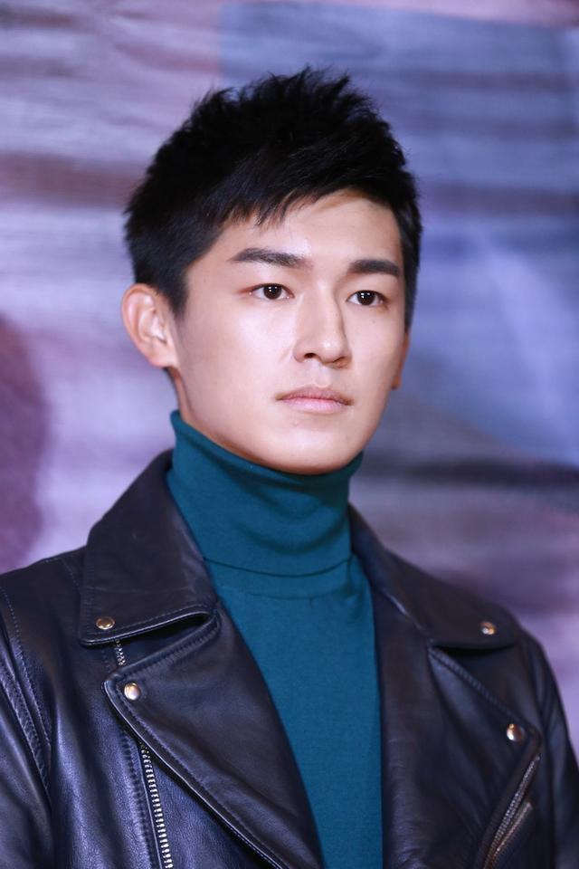 《坏蛋必须死》路演 陈柏霖杨旭文 基情相拥