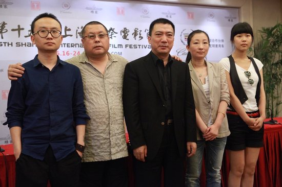 《亨特张》上影节获赞 高群书:透着黑暗看光明