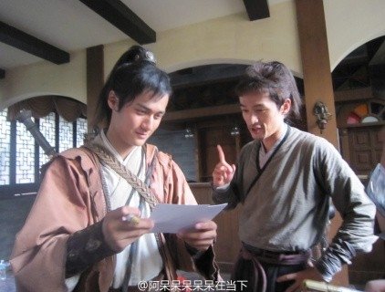 蒋劲夫胡歌《轩辕剑之天之痕》暧昧断臂照曝光