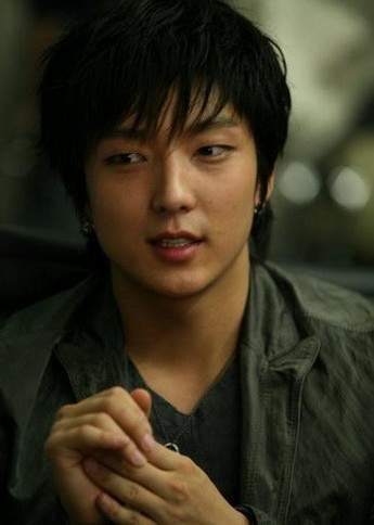 李准基东方卫视跨年 曾心仪汤唯做搭档