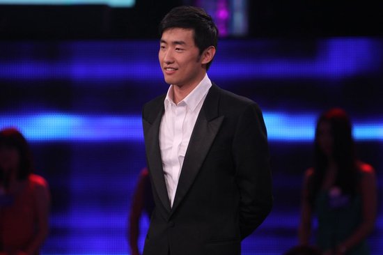 《非诚勿扰》女追男掀热议 十年暗恋画上句号