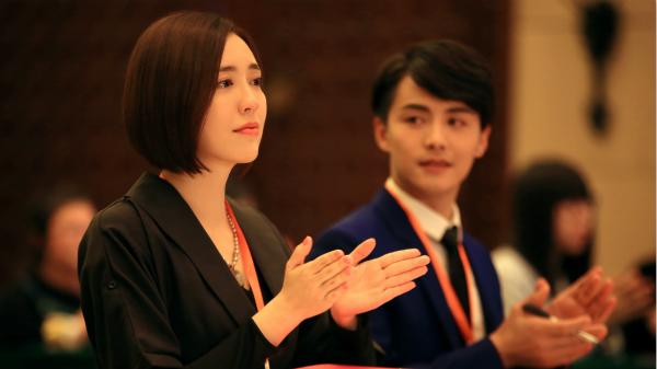 电视剧《缘来幸福》热播  吕佳容“收割”男神