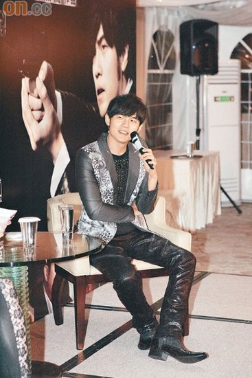 周杰伦出手阔绰 公司尾牙拿200万台币犒赏员工