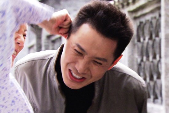 《潮人》重庆热播 郭广平演绎“最委屈”村官