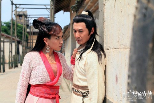 《新白发魔女传》遭吐槽 吻戏突兀造型穿越(图