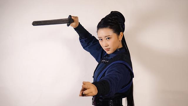 香儿陈楚月参演《天下粮田》 发布会秀口才