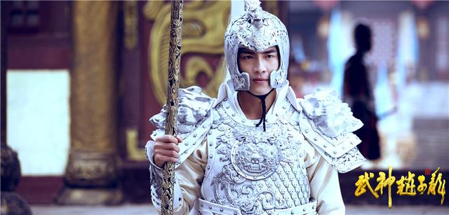 范冰冰爸爸出道献唱《武神赵子龙》片头曲