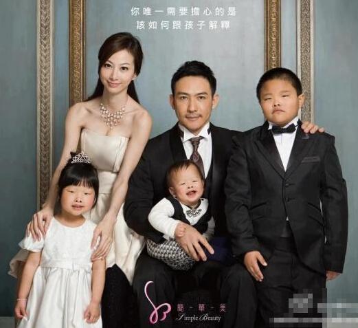 官媒批整容热:不注重内在品质 过分追求外表折