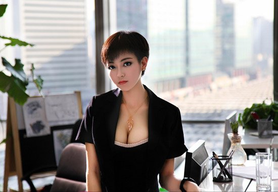 众名导监制《李查德的完美情人》 潘春春出演